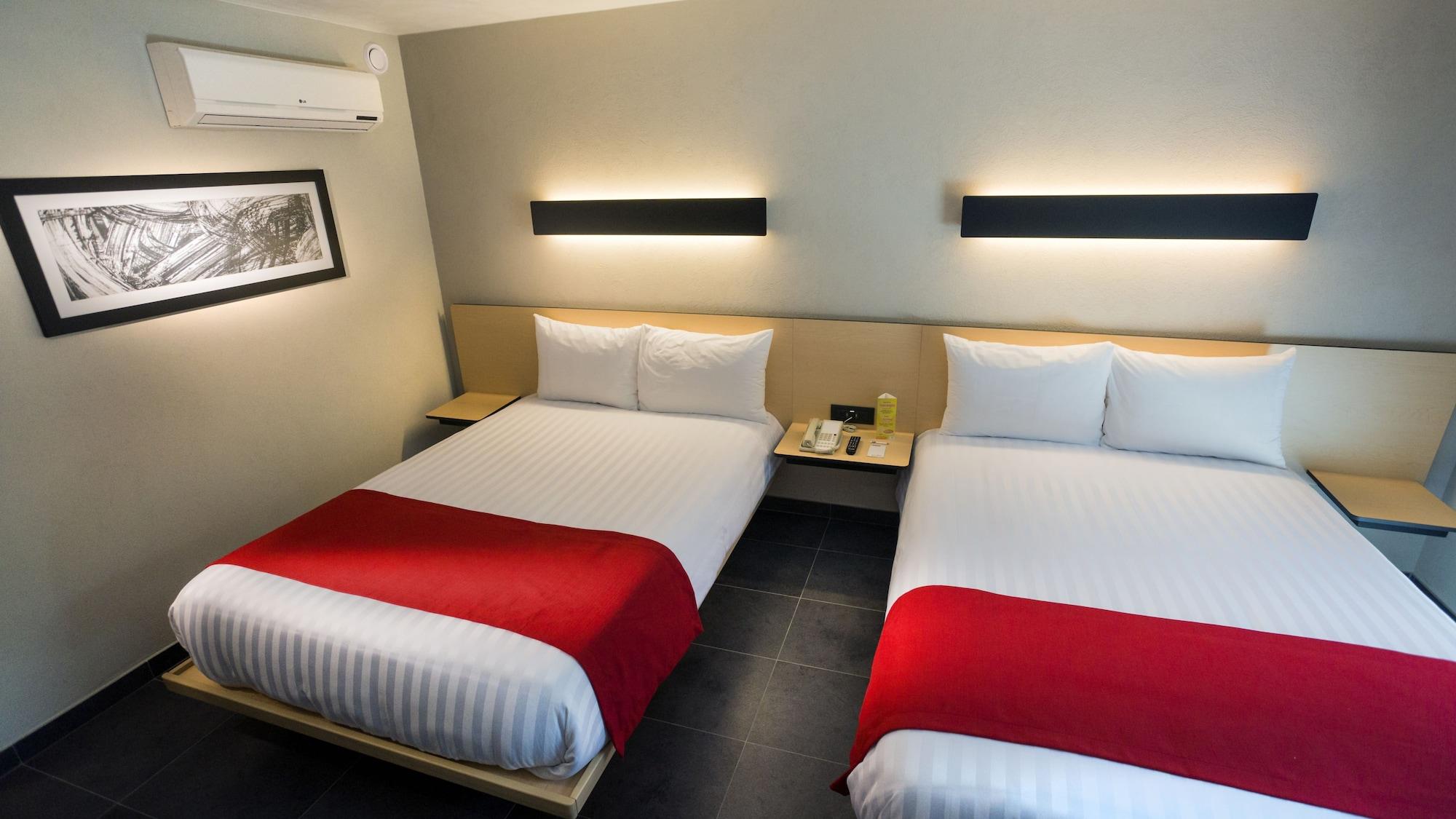 City Express Plus By Marriott Medellin Colombia Buitenkant foto