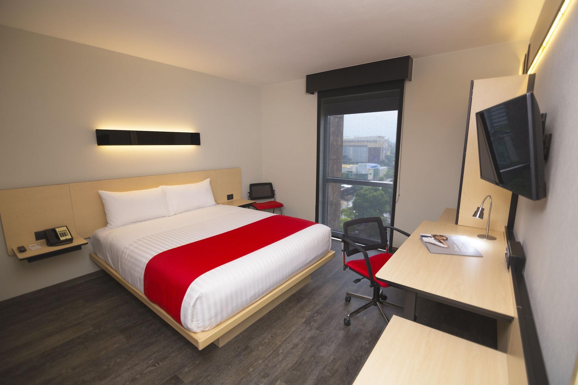 City Express Plus By Marriott Medellin Colombia Buitenkant foto