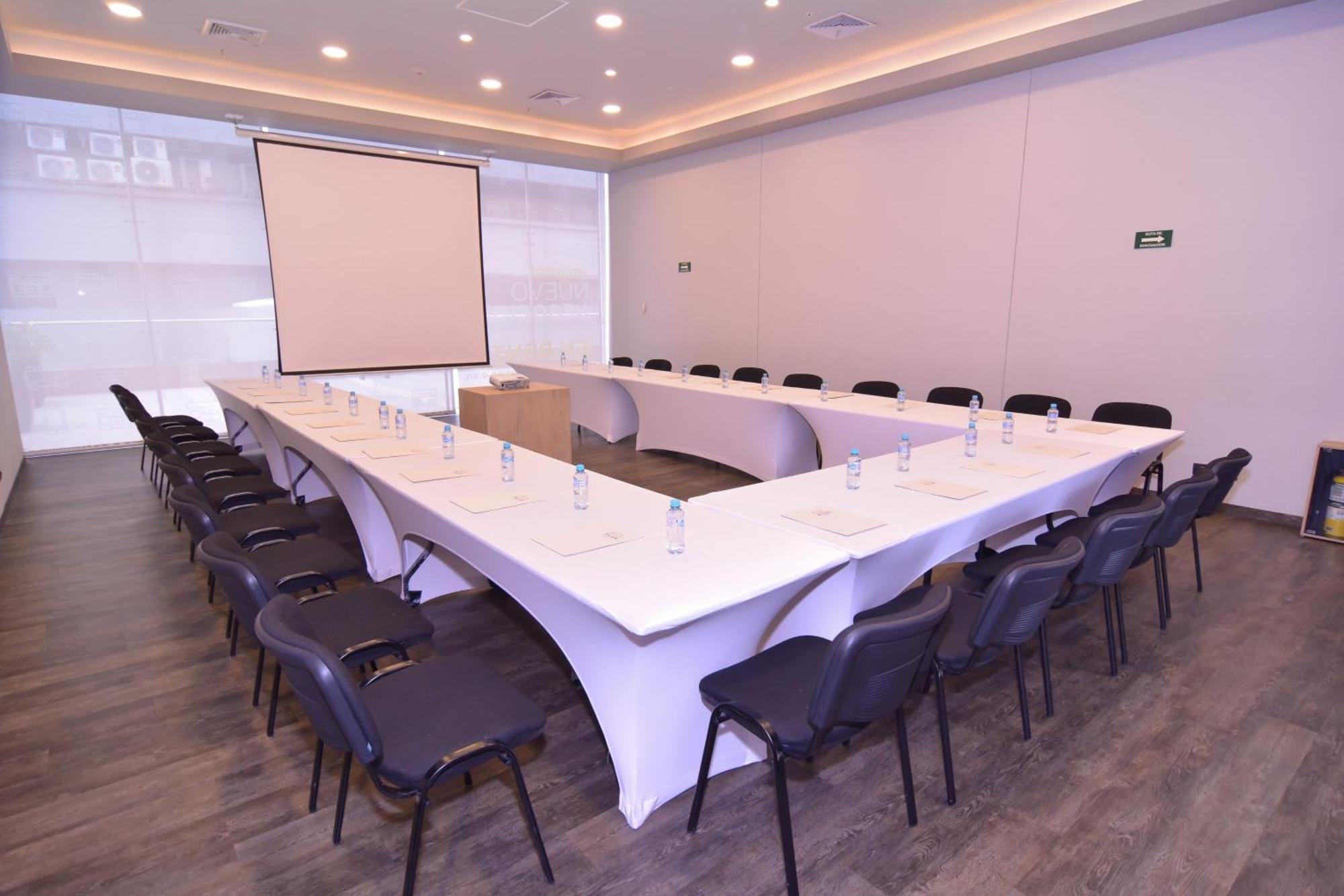 City Express Plus By Marriott Medellin Colombia Buitenkant foto