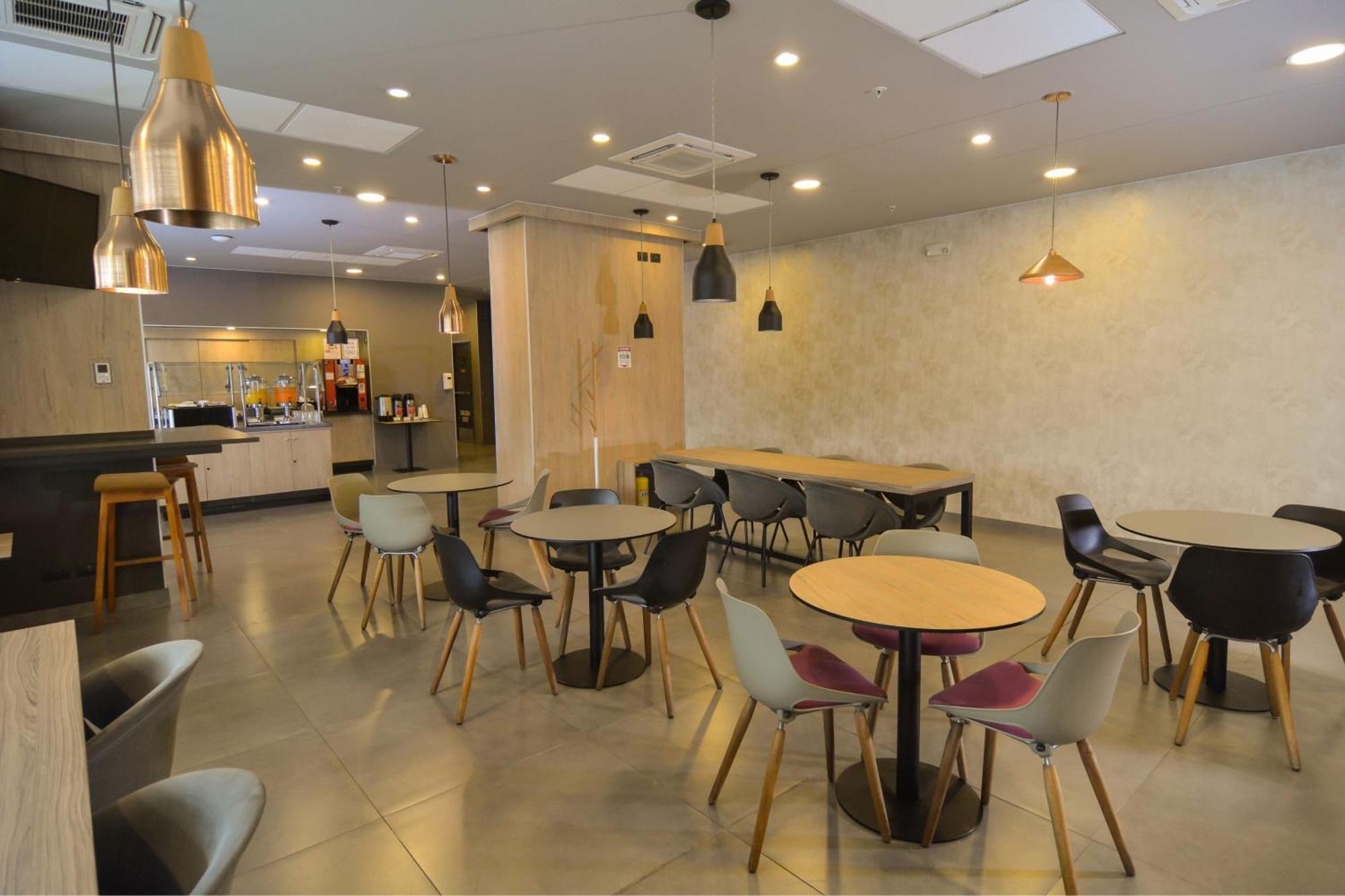 City Express Plus By Marriott Medellin Colombia Buitenkant foto